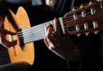 La guitarra acústica: Técnicas para tocar y ergonomía