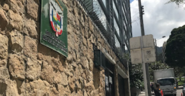 embajada de panama en colombia